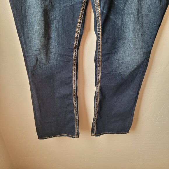 Silver Suki Mid Rise Bootcut Jeans - Picture 5 of 12